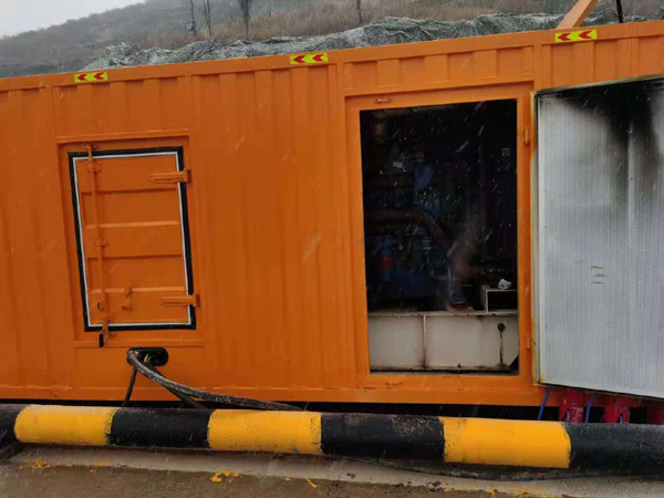 峄城发电机出租 柴油发电机组电压低报警怎么办?